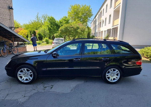 Mercedes-Benz Klasa E cena 28900 przebieg: 279000, rok produkcji 2007 z Pruszków małe 466